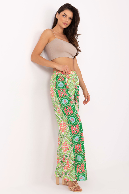 Rohelise mustriga laia säärega... Rohelise mustriga laia säärega...