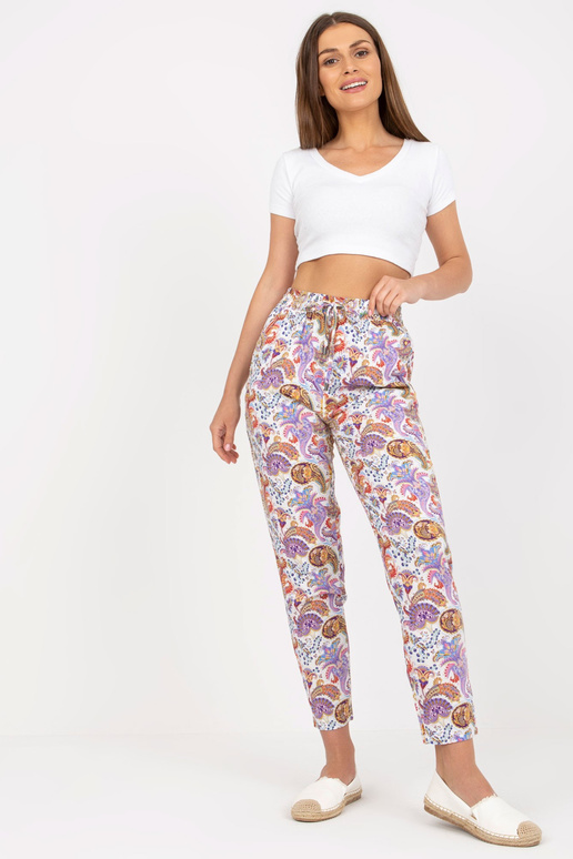 SUBLEVEL mustritega materjalist...