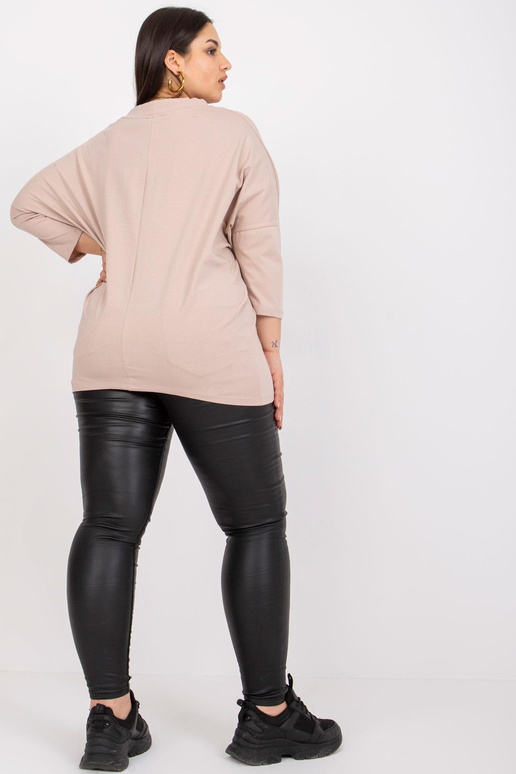 Hele beež lahtine suures suuruses...