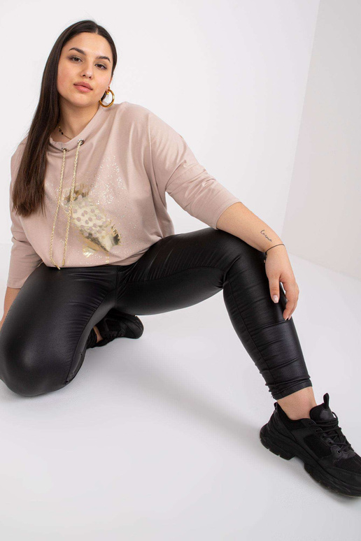 Hele beež lahtine suures suuruses...