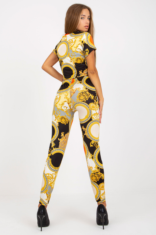 Must kaheosaline prinditud... Must kaheosaline prinditud...