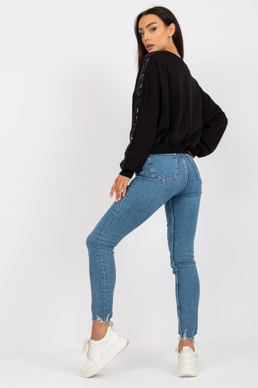 Litritega varrukatel must kapuuts RUE... Litritega varrukatel must kapuuts RUE...