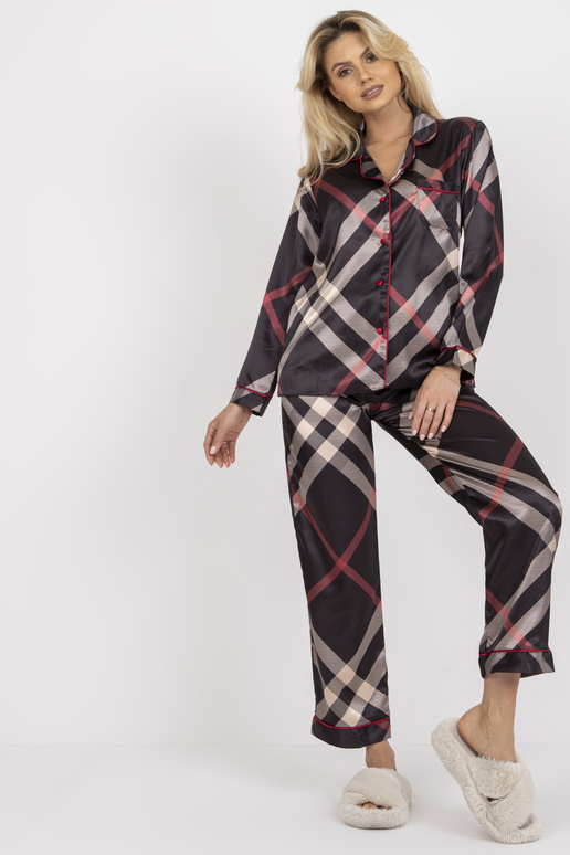 Must kunstsatiinpidžaamad pükstega Must kunstsatiinpidžaamad pükstega