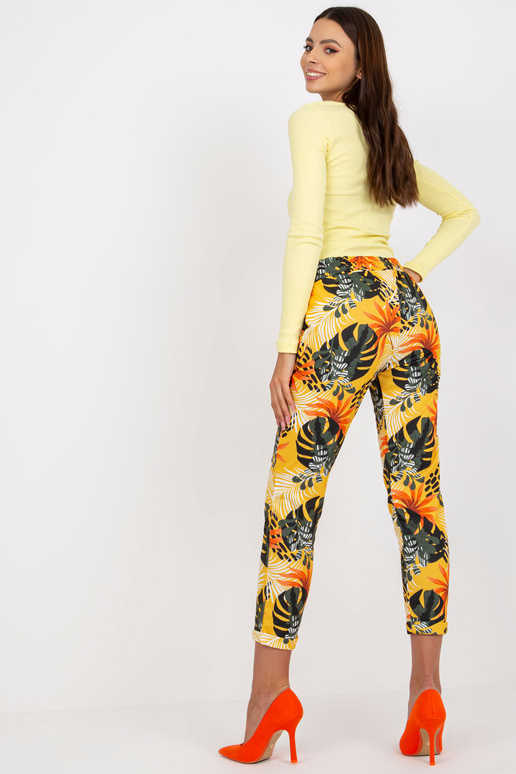 Kollase mustriga puuvillased...