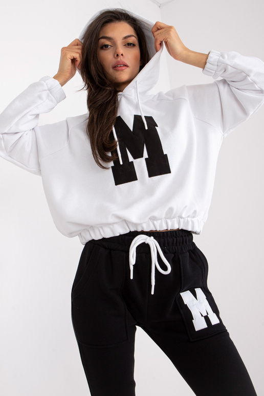 Valge ja must kapuutsiga dressipluusi... Valge ja must kapuutsiga dressipluusi...