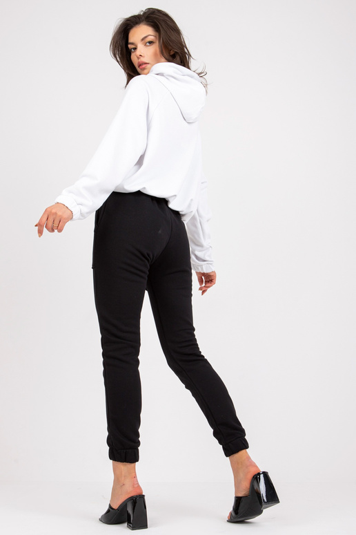 Valge ja must kapuutsiga dressipluusi... Valge ja must kapuutsiga dressipluusi...