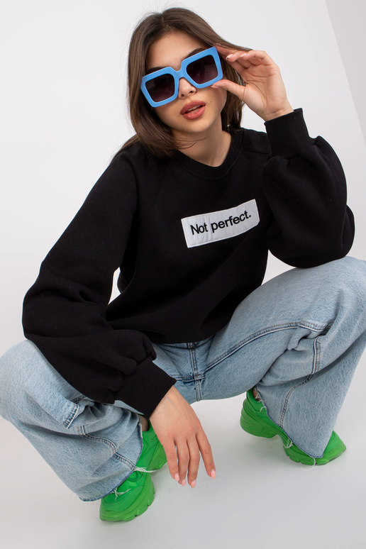 Must naiste dressipluus Tracy kirjaga