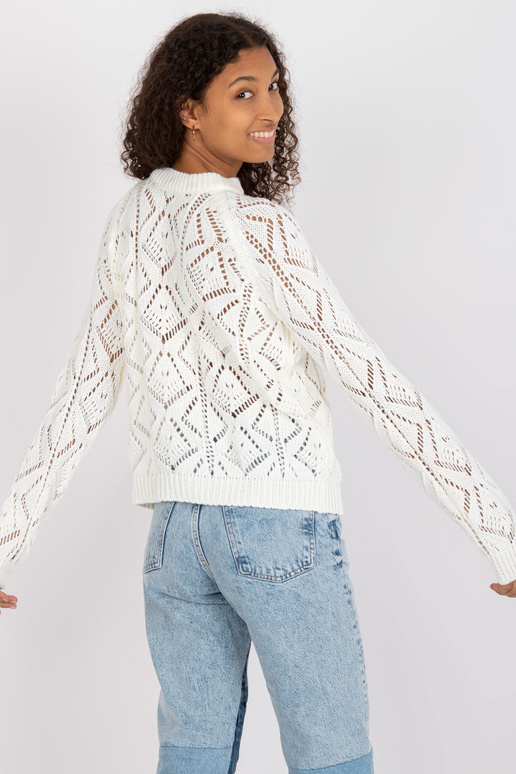 Valge ažuurne klassikaline püstkraega...