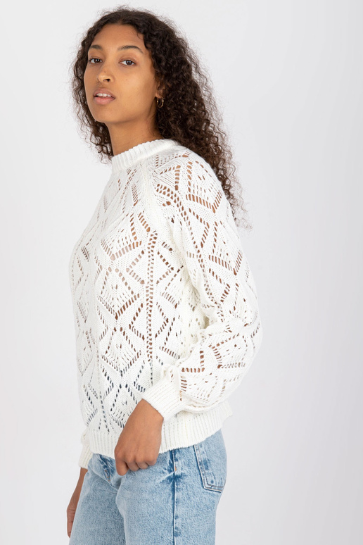 Valge ažuurne klassikaline püstkraega...