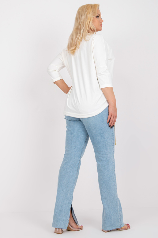 Ecru pluss suuruses hõbedase...