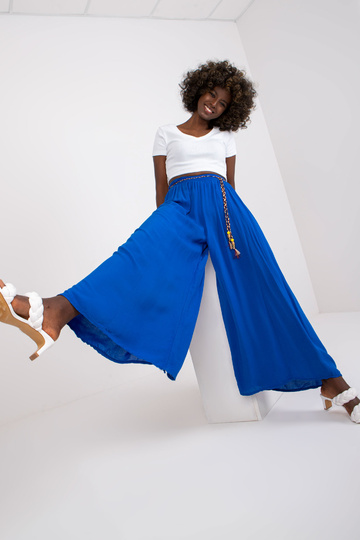 Surie OCH BELLA Tumesinised... 2