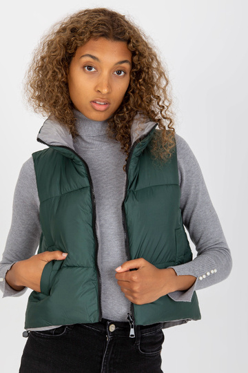 Tumeroheline lühike teppiga... 2