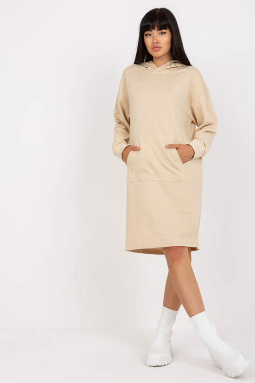 Helebeež sirge põlvini dressipluus... Helebeež sirge põlvini dressipluus...