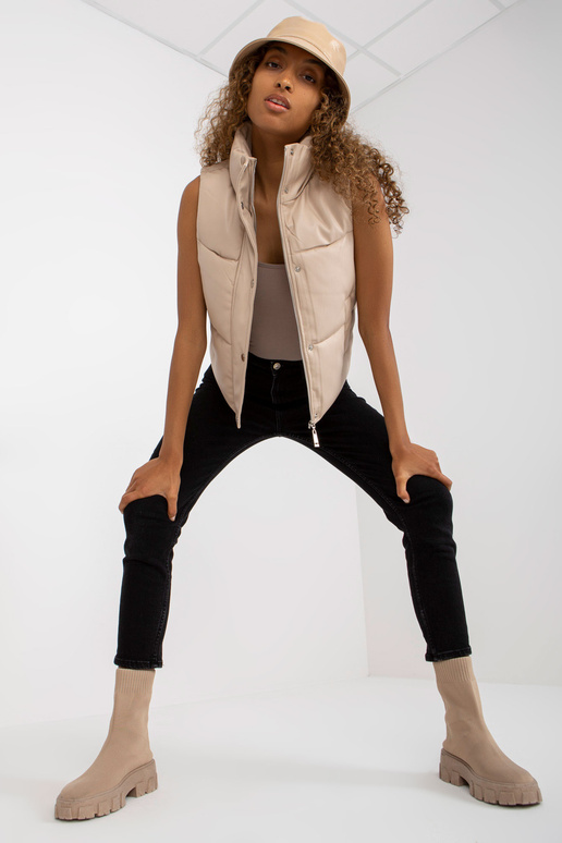 Helebeež kunstnahast sulevest Helebeež kunstnahast sulevest