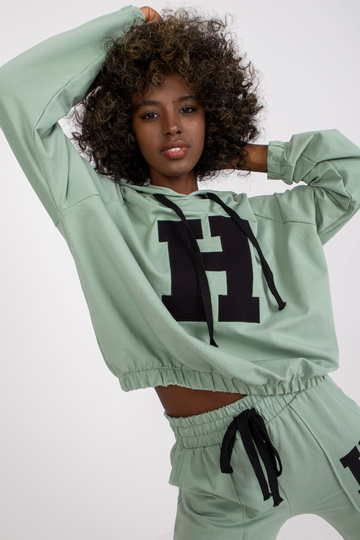 Pistaatsia kaheosaline...