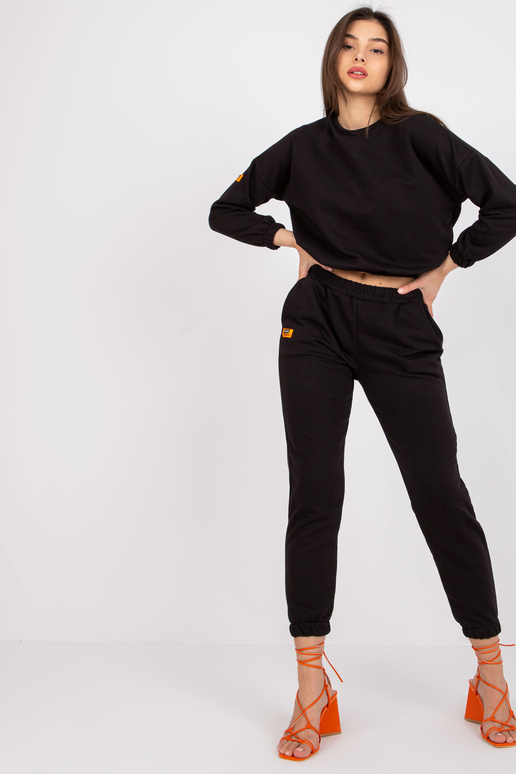 Must naiste puuvillane dressikomplekt...