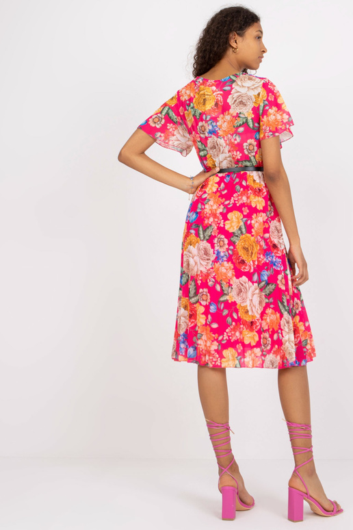 Roosa plisseeritud lilleline...