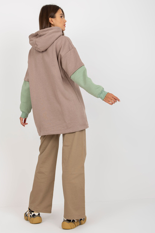 Tumebeež põhiline pusa ja triipudega...