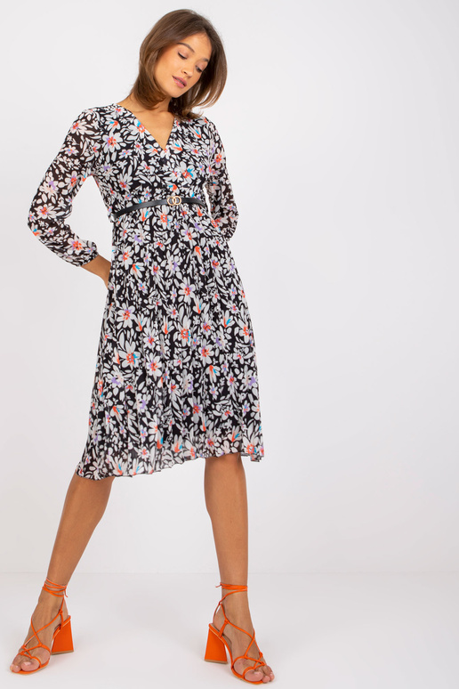 Girona lillemustriga must kleit