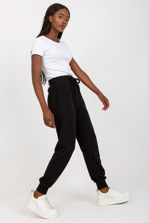 Mustad lihtsad lipsudega dressipüksid