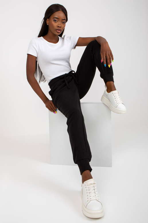 Mustad lihtsad lipsudega dressipüksid