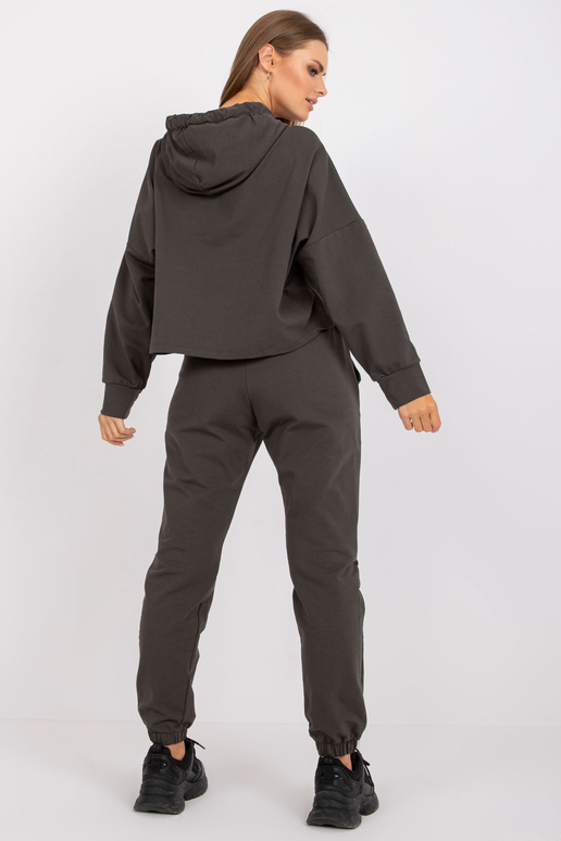 Khakivärvi põhiline dressikomplekt... Khakivärvi põhiline dressikomplekt...