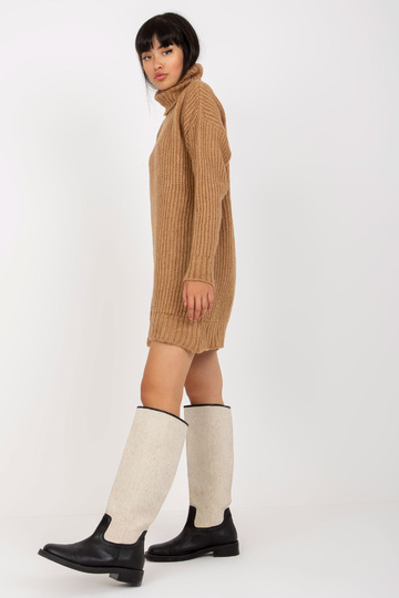 Beež pika kaelusega kampsun... 2