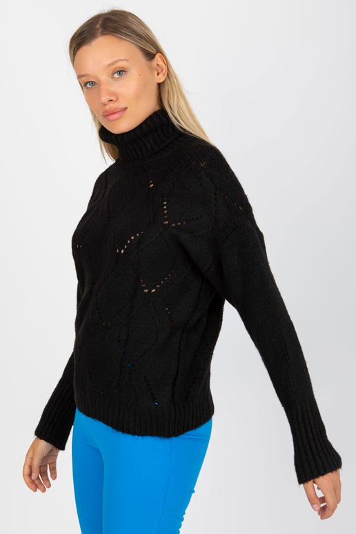 Must soe kilpkaelusega kampsun...