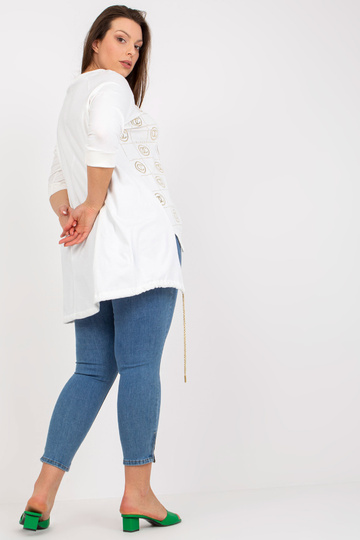 Valge suures suuruses...