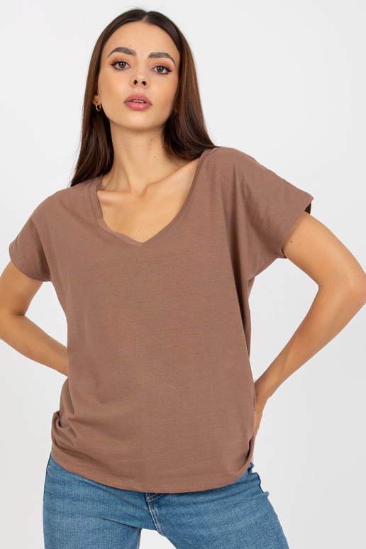 Pruun lühikeste varrukatega t-särk