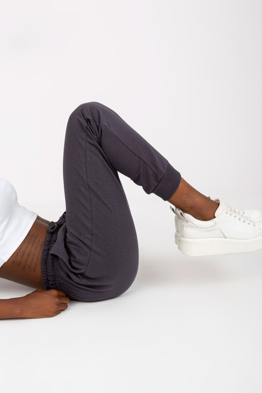 Grafiit põhitaskutega dressipüksid