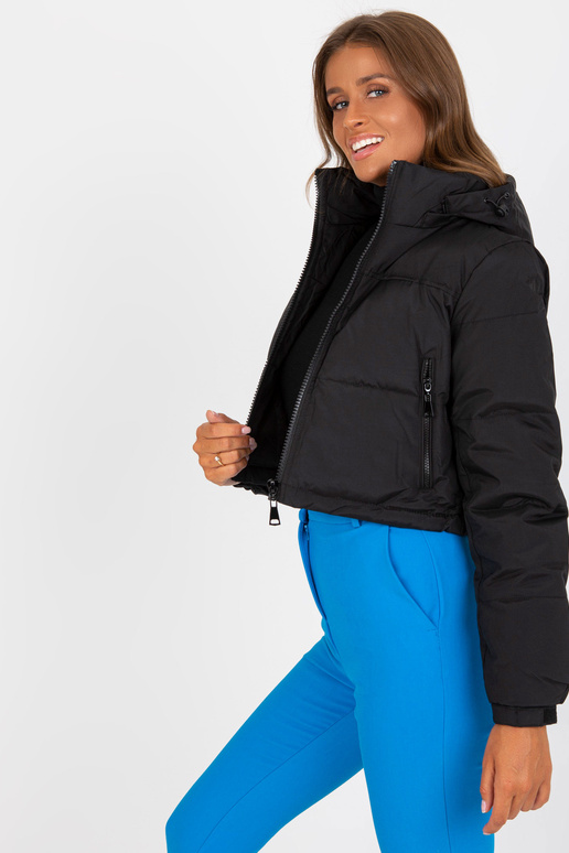 Must lühike teppimisega talvejope Must lühike teppimisega talvejope