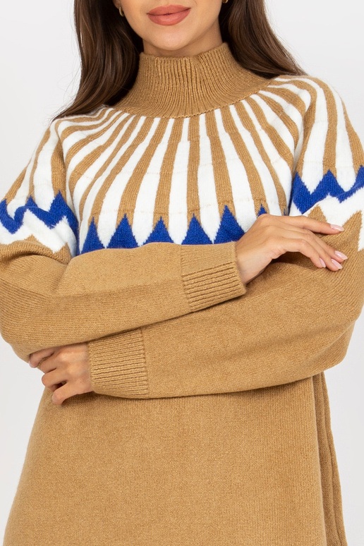 Naiste kaamel seljaga kootud kleit...