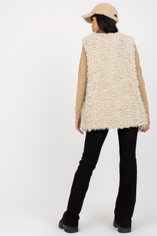 Hallie beež karusnahast vest Hallie beež karusnahast vest