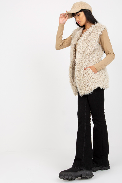 Hallie beež karusnahast vest Hallie beež karusnahast vest