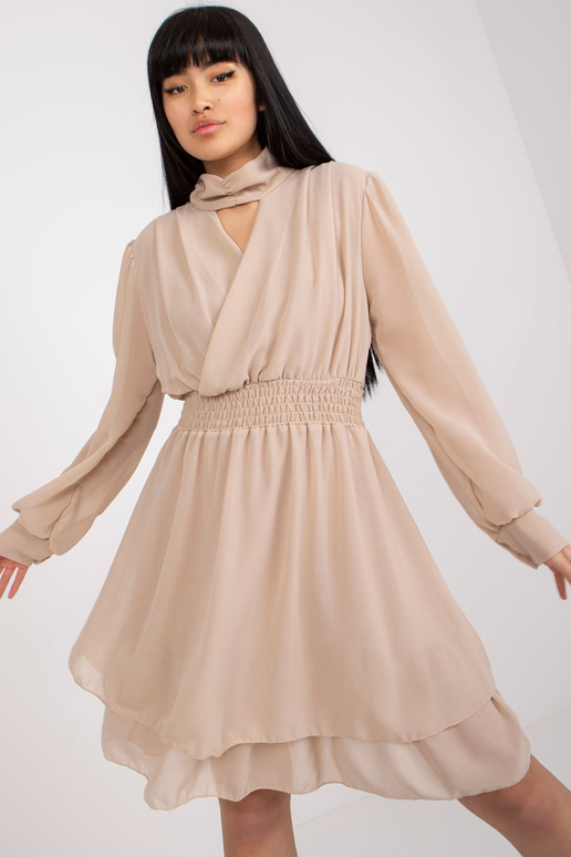 Beež õhuline kokteilikleit... Beež õhuline kokteilikleit...