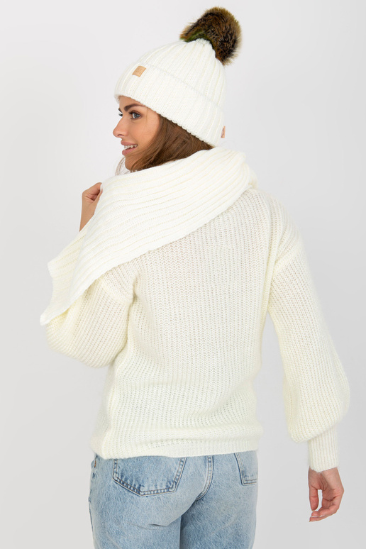 Ecru talvekomplekt mütsi ja salliga...