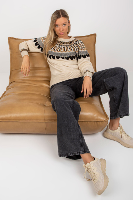 Beež klassikaline naiste kampsun...