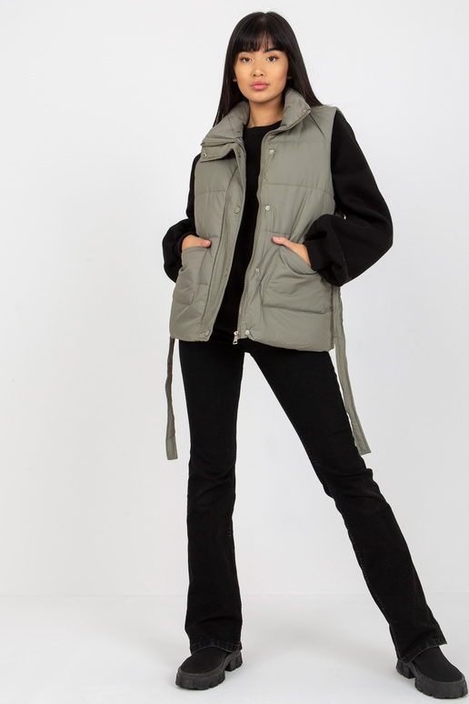 Khakivärvi sulevest side ja taskutega Khakivärvi sulevest side ja taskutega