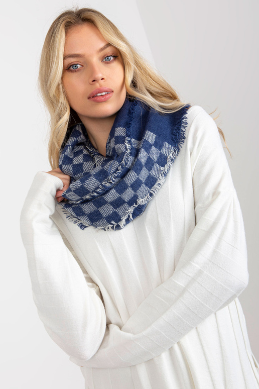 Meresinine ja valge naiste ruuduline...