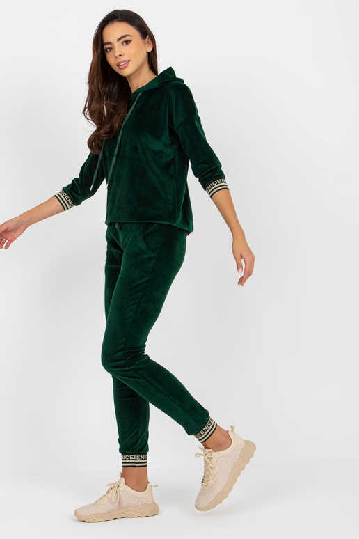 Dunkelgrünes zweiteiliges Veloursset mit Hose