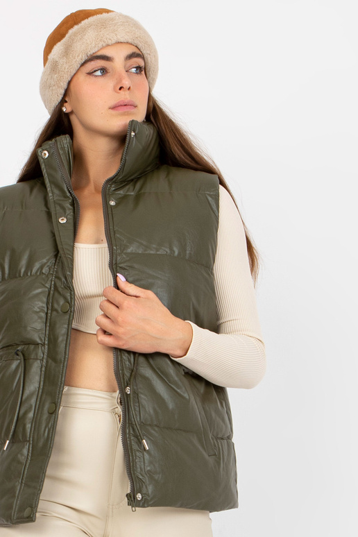 Khaki värvi sulevärvi taskutega... Khaki värvi sulevärvi taskutega...