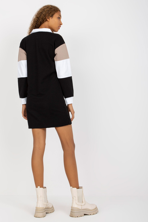 Beež ja must lihtne kraega põhikleit... Beež ja must lihtne kraega põhikleit...