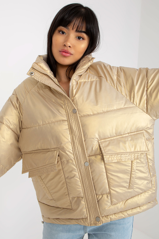 Kuldne suletepitud talvejope ilma...