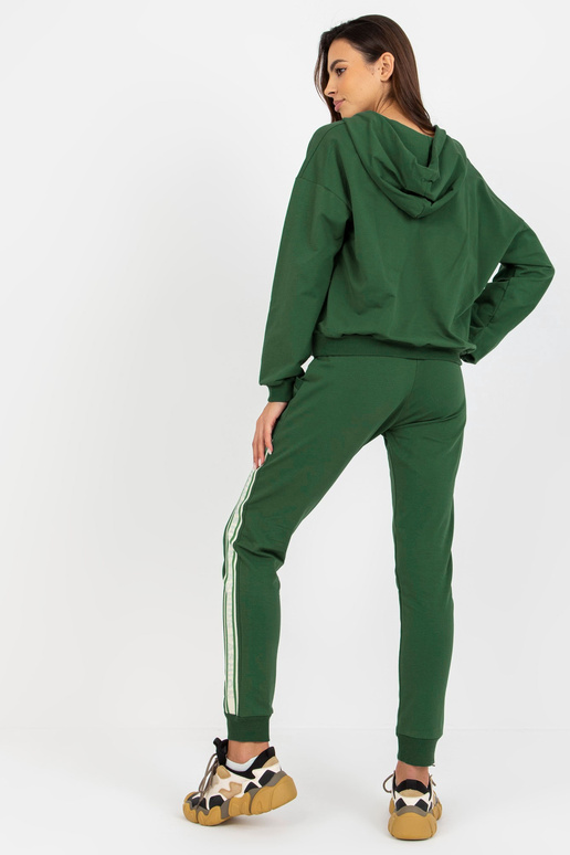 Dunkelgrünes Baumwoll-Lässiges... Dunkelgrünes Baumwoll-Lässiges...