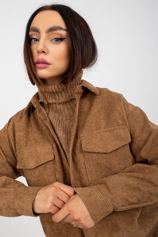 Kaameli velvetist taskutega välissärk