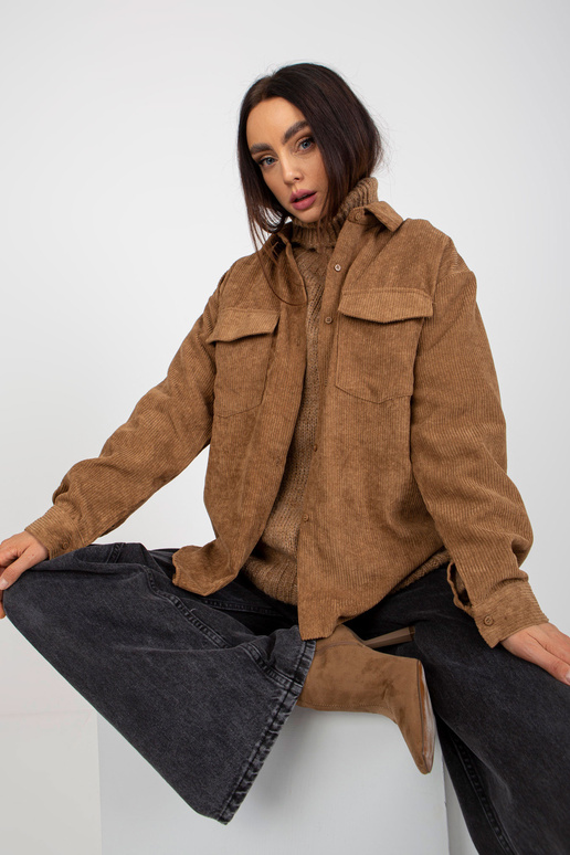 Kaameli velvetist taskutega välissärk