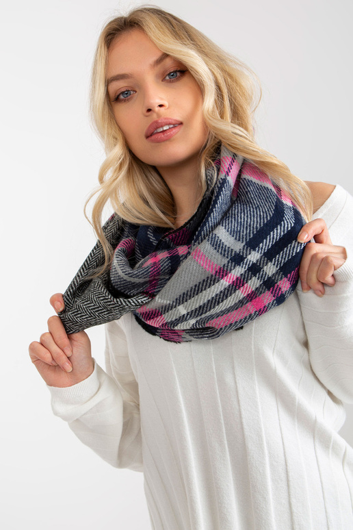 Hall roosa naiste ruuduline talvekorsten