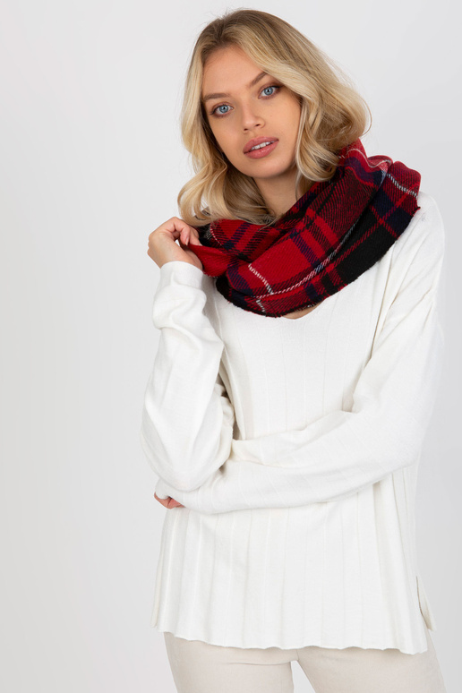 Must ja punane naiste ruuduline...