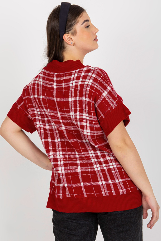 Punane V-kaelusega suures suuruses... Punane V-kaelusega suures suuruses...